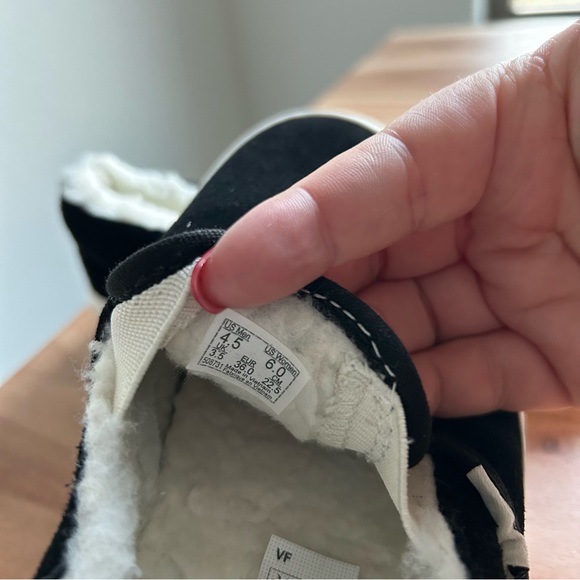 New Vans Classic Slip On Sneakers Cozy Hug - Picture 5 of 7